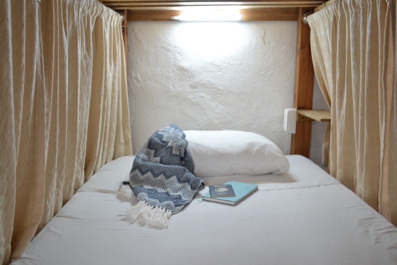 Dormitorio compartido de Ikali Hostel con literas